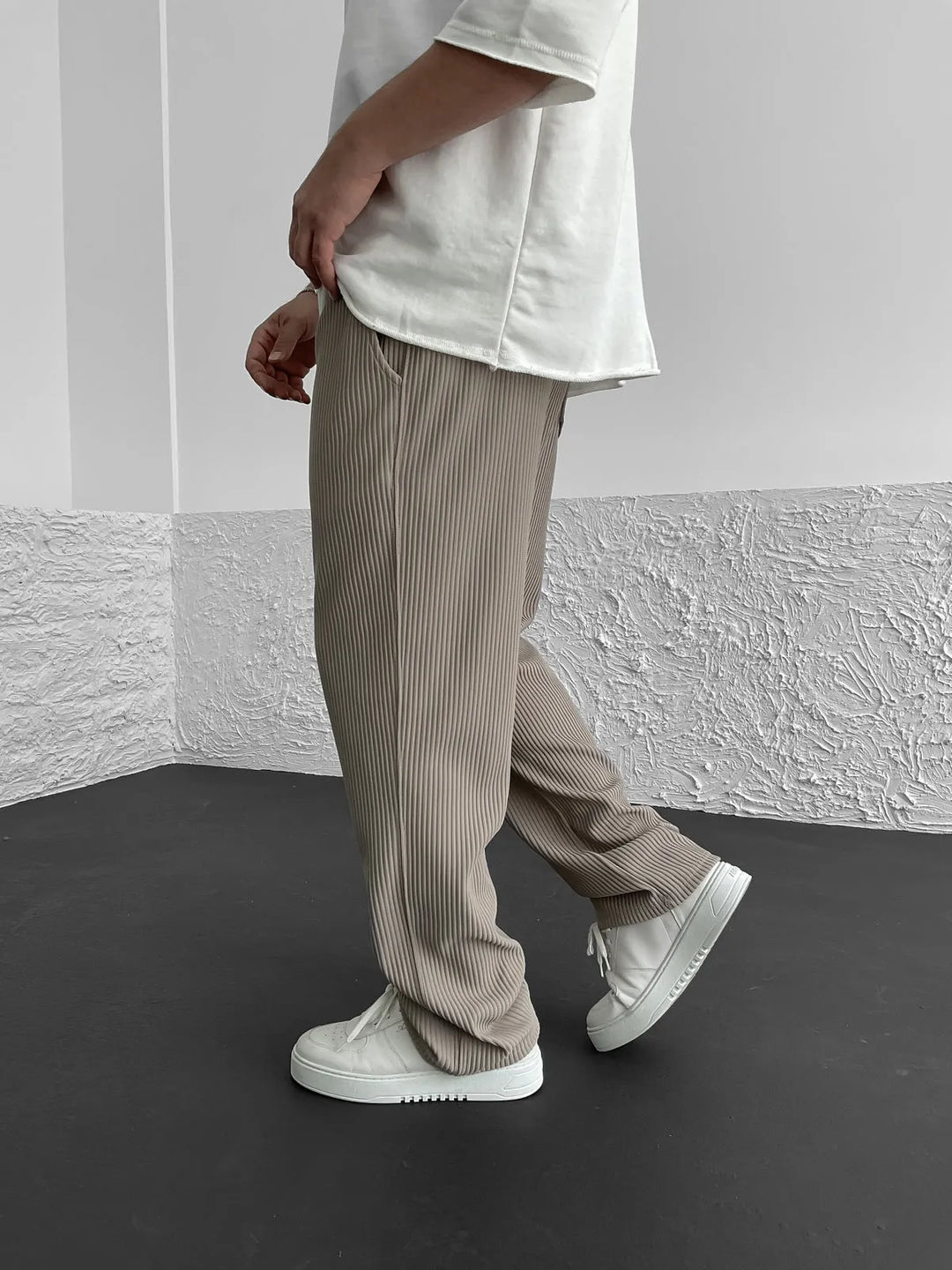 Fleur De Luxe - Pantalon côtelé coupe décontractée