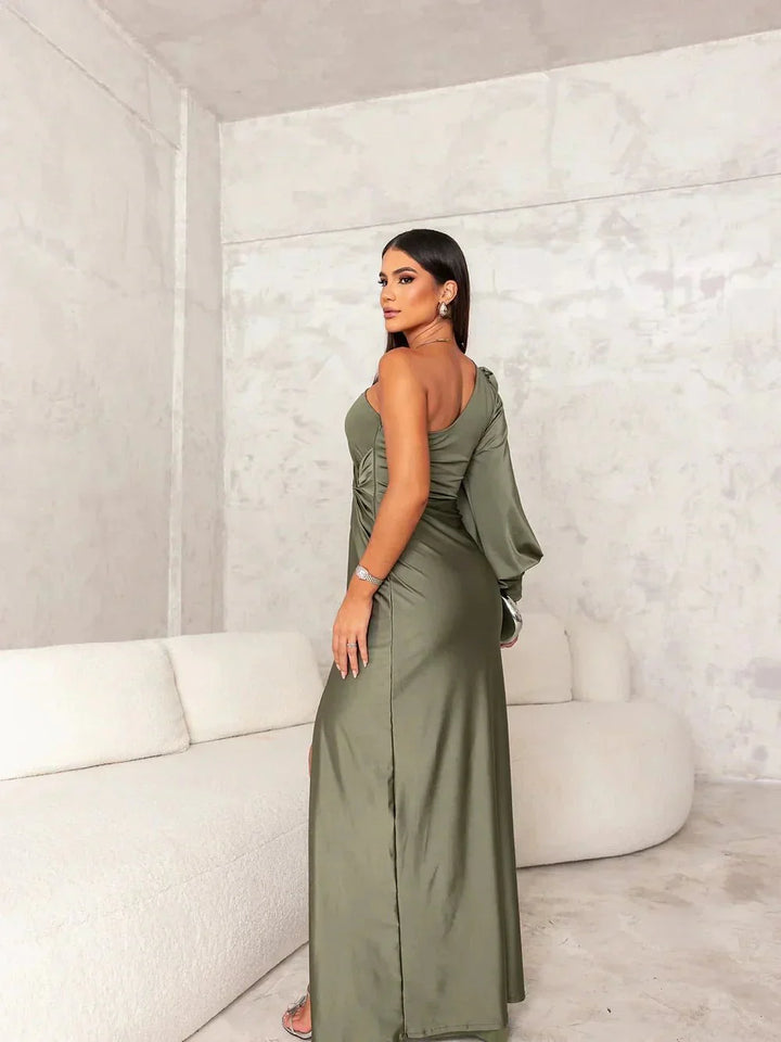 Victoria™ | Robe élégante en soie fendue